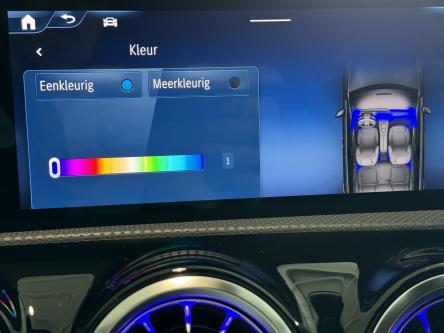 MERCEDES-BENZ A 180  Keyless-Go, Dodehoeks Assist, Led, DAB, Camera