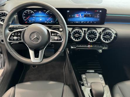 MERCEDES-BENZ A 250 e Progressive Distronic, 360 Camera, Sfeerverlichting, Mbux, Led