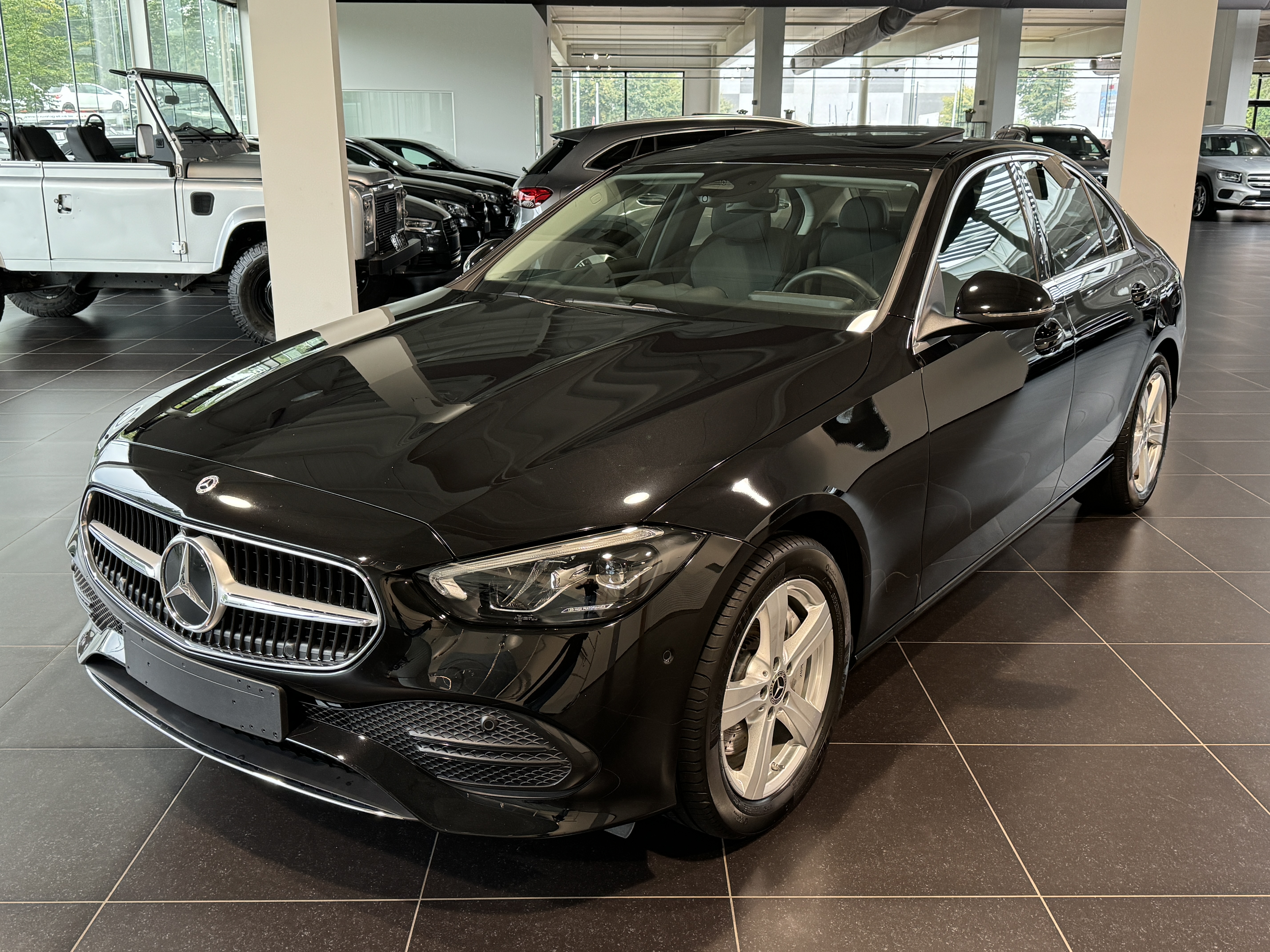 MERCEDES-BENZ C 300 e Avantgarde 360 Camera, Open Dak, Led, Mbux, DAB