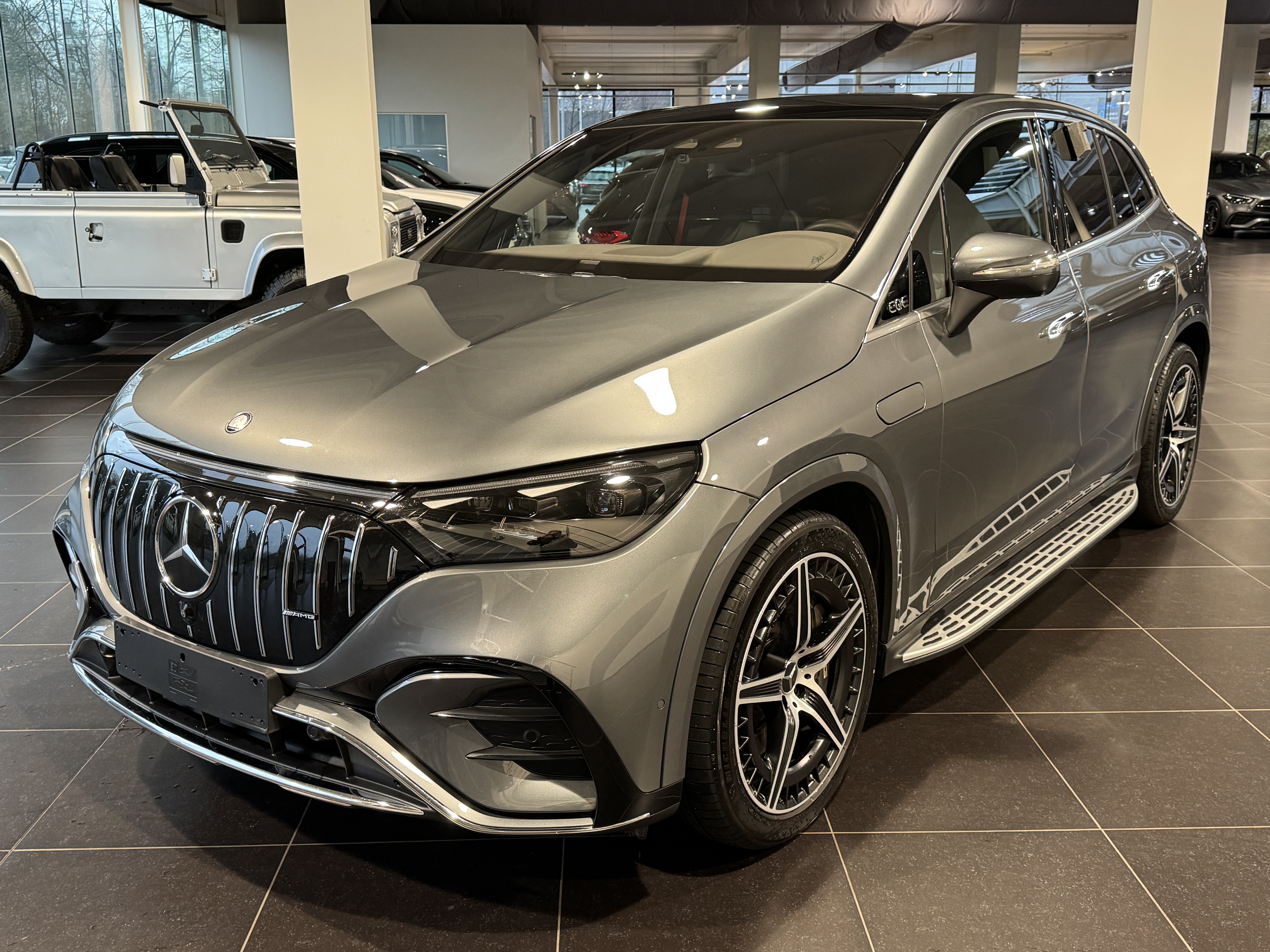 MERCEDES-BENZ EQE SUV 43 4M AMG Mbux Hyperscreen, Head-Up Display, Keyless-Go, Burmester Sound