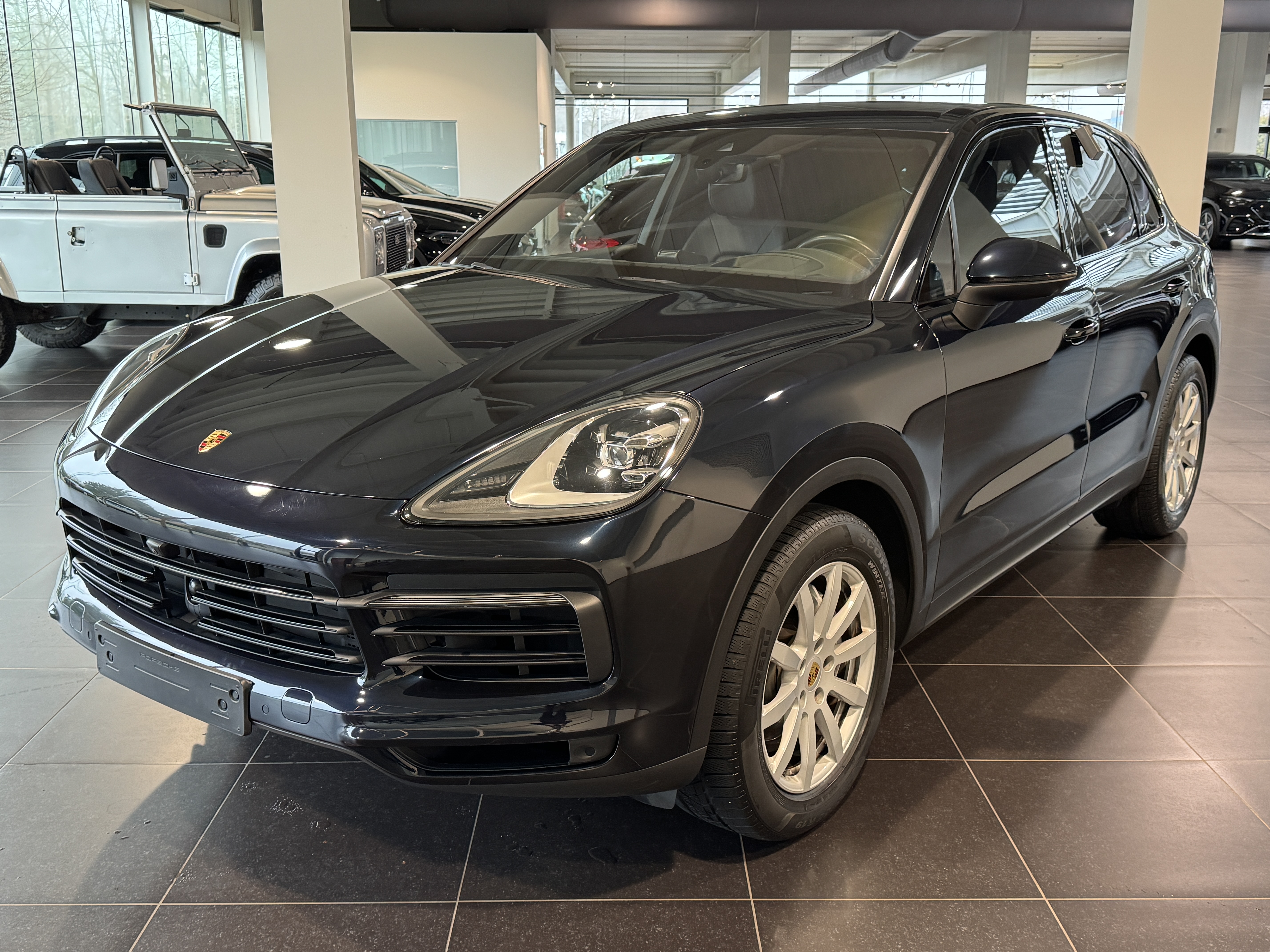 PORSCHE Cayenne 3.0 V6 Air Suspension, Rear Axxle Steering, 360 Camera, Head-Up Display